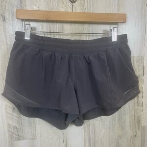 Lululemon Hotty Hot Short II 2.5" Dark Carbon Gray Size 10‎ Athletic Running